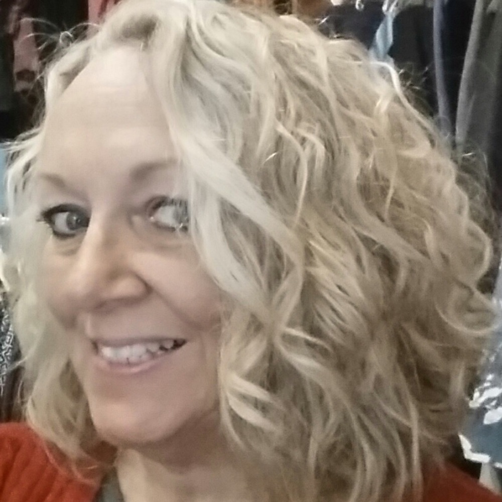 Meet your Posher, Marci